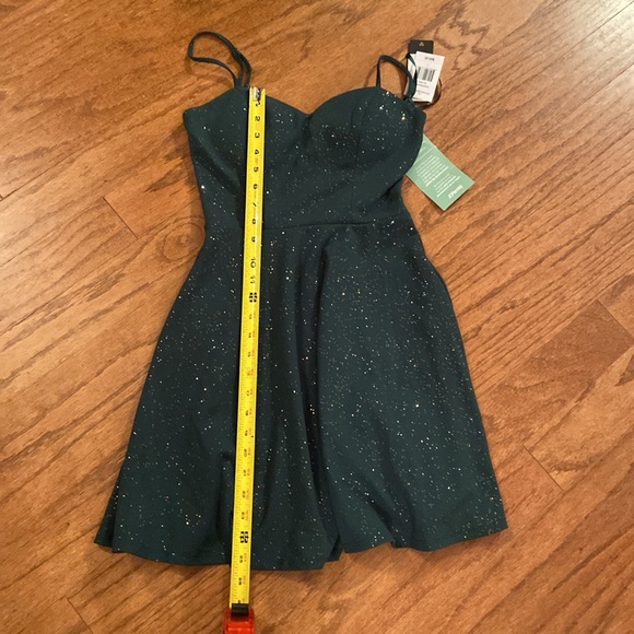 NWT City Triangles, Hunter, Green and gold sparkle dress, size one - Picture 9 of 12